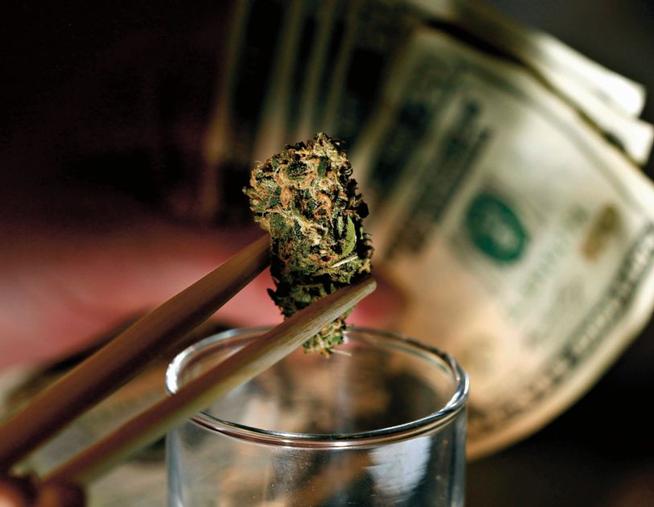 Chart: Colorado marijuana sales hit $700 million 2014