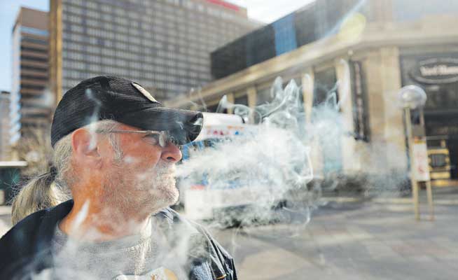 Pot-smoking ban on Denver's 16th Street Mall gateway to tobacco ban