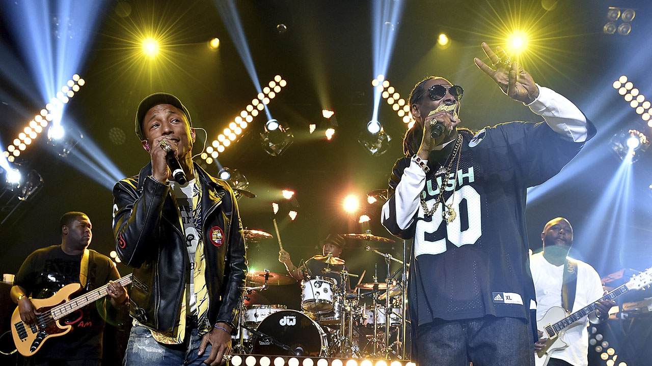 Pot Quiz: Snoop and Pharrell's big-name backup and more Q's