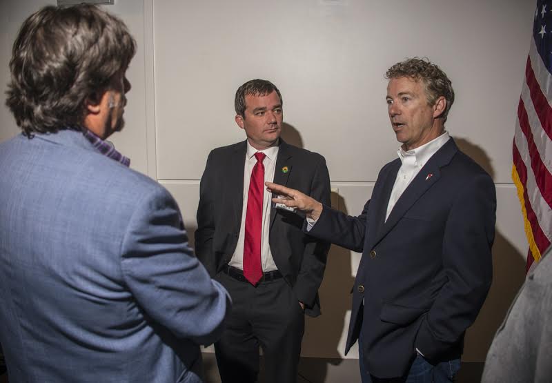 Senator Rand Paul of Kentucky meets with cannabis industry leaders, including National Cannabis Industry Association executive director Aaron Smith, left, in Denver at a reception held in conjunction with the NCIA's 2nd annual Cannabis Business Summit. (National Cannabis Industry Association)