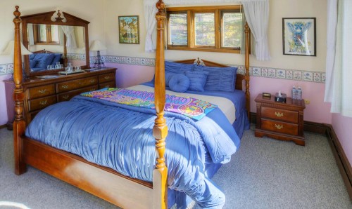One of four bedrooms at the Silverthorne Bud+Breakfast, this one's called "The Weir." (B+B Silverthorne)