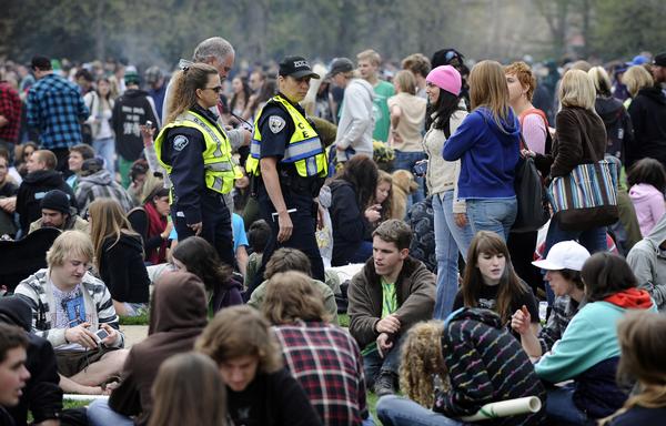 University of Colorado arrests down for drugs, alcohol